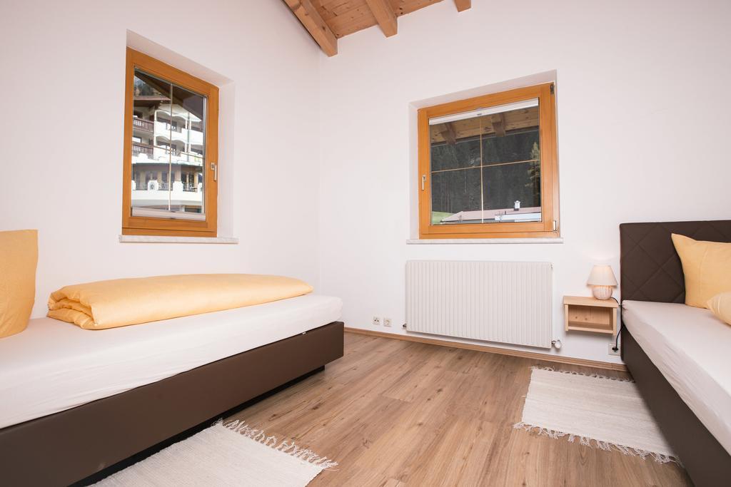 Apart&Chalet Chiara Neustift im Stubaital Exterior photo
