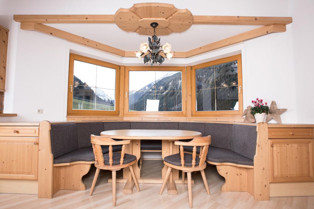 Apart&Chalet Chiara Neustift im Stubaital Exterior photo